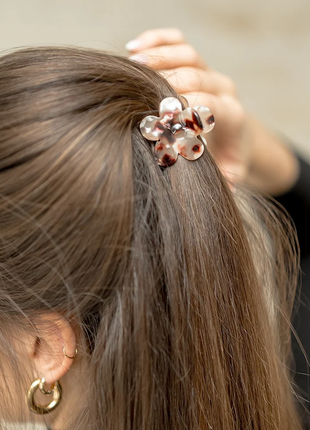 Lucie - Bloemetjes - clip Koffie - Modeaccessoires - Haarspelden