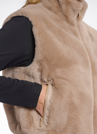 Short faux fur waistcoat Nikki.7002511 Oat Kleding Jassen