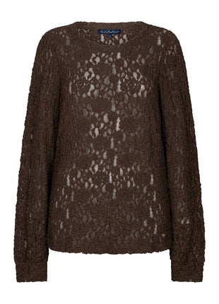 Red Button Top Lace Mud
