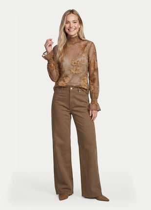 Top Taira Dark Walnut look - C&S The Label