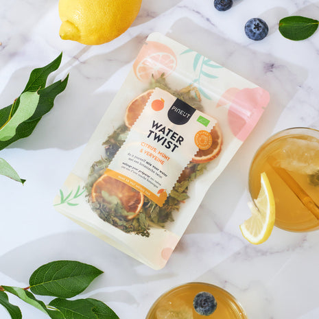 Pineut Watertwist pouchbag met citrus, munt en verveine – biologisch tafelwater