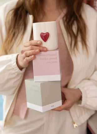 Geurkaars keramiek hart in doosje motherhood - wit/rood/roze by Zusss