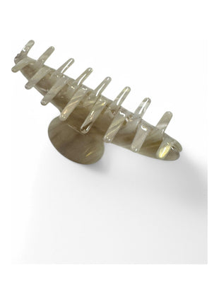 Grote ronde Elodie Clip, perfect voor normaal tot dik haar, verkrijgbaar bij onze winkel.