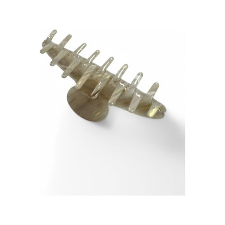 Grote ronde Elodie Clip, perfect voor normaal tot dik haar, verkrijgbaar bij onze winkel.
