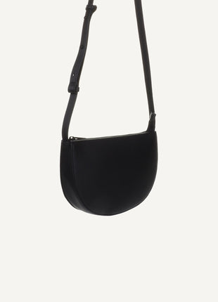 Farou half moon bag | black - Modeaccessoires - Handtassen