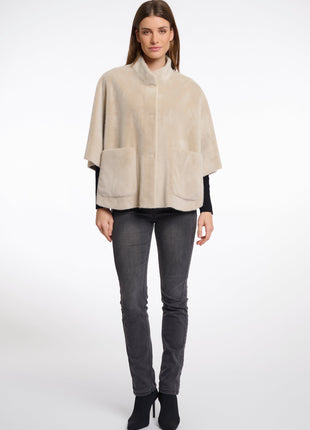 Faux fur cape Dewi.7002511 Birch Kleding Jassen