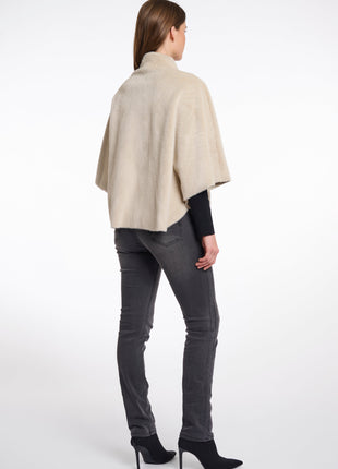 Faux fur cape Dewi.7002511 Birch Kleding Jassen