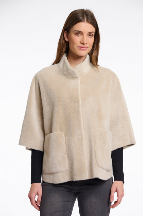 Faux fur cape Dewi.7002511 Birch Kleding Jassen
