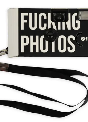 Wegwerpcamera “Fucking photos" - HGI2520879 by Fisura