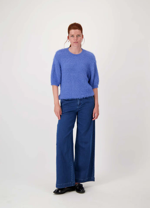 Fluffy trui met ronde hals – sporty blue Kleding Truien en cardigans