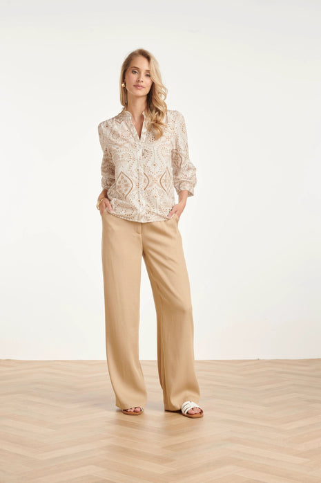 TOP - 26131 - WHITE-DARK SAND by Smashed Lemon