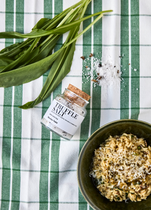 Kruidenmix - Truffle zout - 130 g - Cadeau’s & Lifestyle - Keuken & eetkamer - Zout kruiden en olie