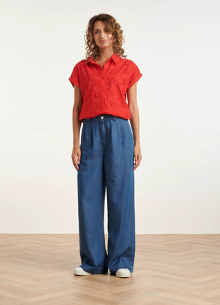 Bloes met broderie - 26054 - Red by Smashed Lemon