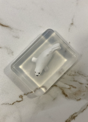 Verrassingszeepje - zeehond (groot) by Ludi Soap