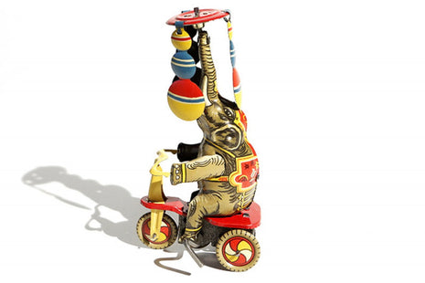 Olifant op driewieler (origineel Paya 1934)