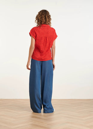 Bloes met broderie - 26054 - Red by Smashed Lemon