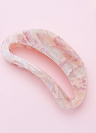 Olivia – Maanvormige clip Marmer licht roze - Modeaccessoires - Haarspelden