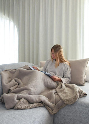 Plaid - Phileine - Taupe - Lifestyle - Wonen - Kussens & Plaids