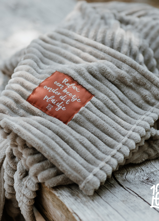 Plaid – Relax een beetje onder dit plaidje - Lifestyle - Wonen - Kussens & Plaids