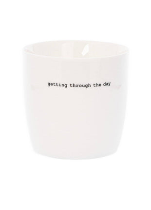 Koffiemok - Getting through the day - 300ml - Cadeau’s & Lifestyle - Keuken & eetkamer - Mokken & Bekers (Background Removed)
