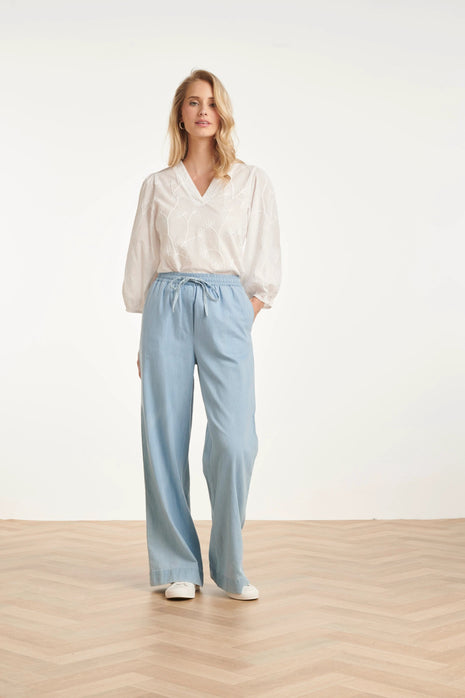 Bloesje met broderie - 26172 - Wwit by Smashed Lemon