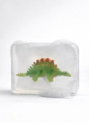 Verrassingszeepje -Stegosaurus by Ludi Soap