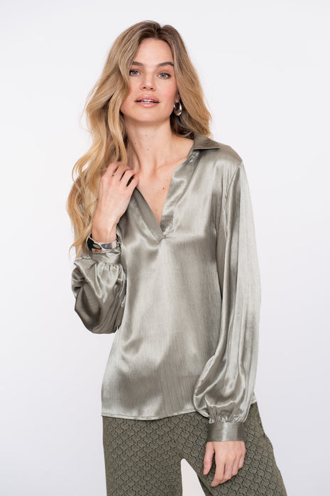 Satijnachtige blouse met V-hals - Kleding - Blouses