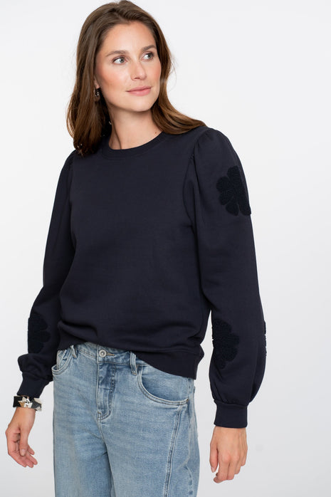 Sweater big flowers 52582 21 navy Kleding Truien en cardigans