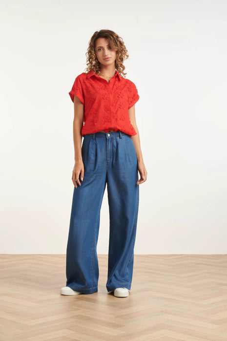 Bloes met broderie - 26054 - Red by Smashed Lemon