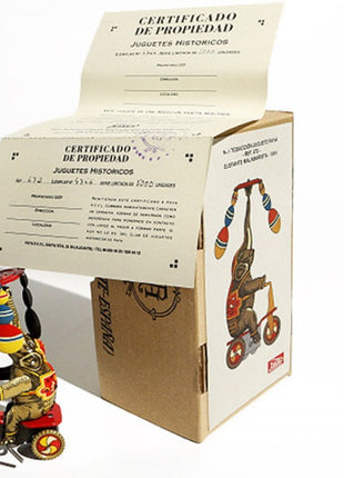 Olifant op driewieler (origineel Paya 1934)