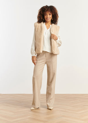 Vestje Fake Fur 25556 Offwhite Kleding Blazers & vestjes