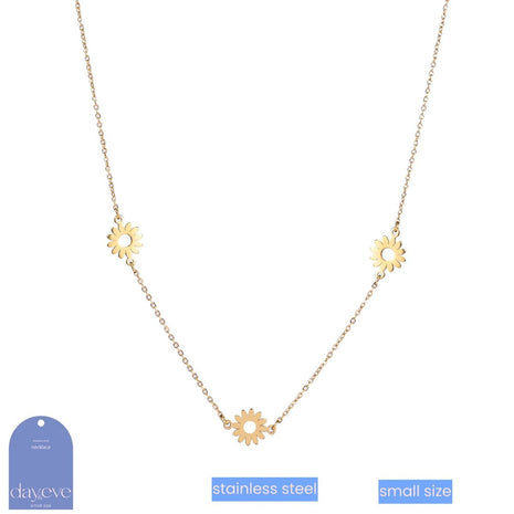 3 Flowers Necklace - 14K