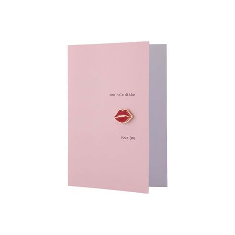 Wenskaart - ’kusje’ - broche - roze/rood - Lifestyle - Van papier - Wenskaarten - Felicitatie